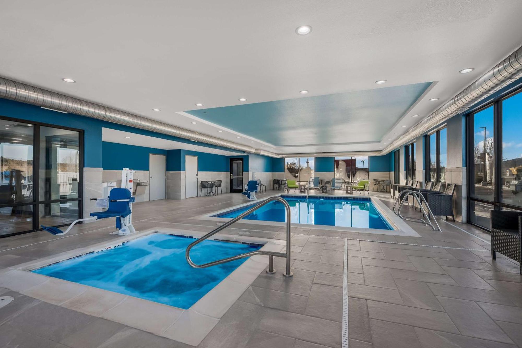 Hampton Inn By Hilton Уилямс Екстериор снимка